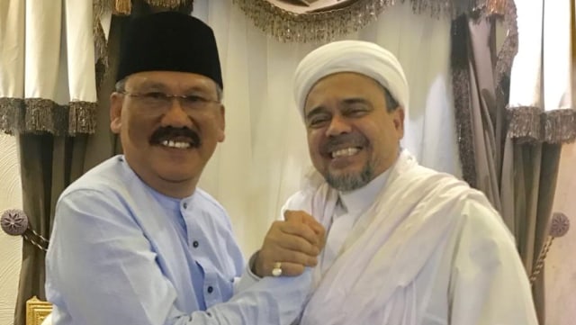 Ilham Bintang dan Habib Rizieq Shihab di Makkah Foto: Ilham Bintang