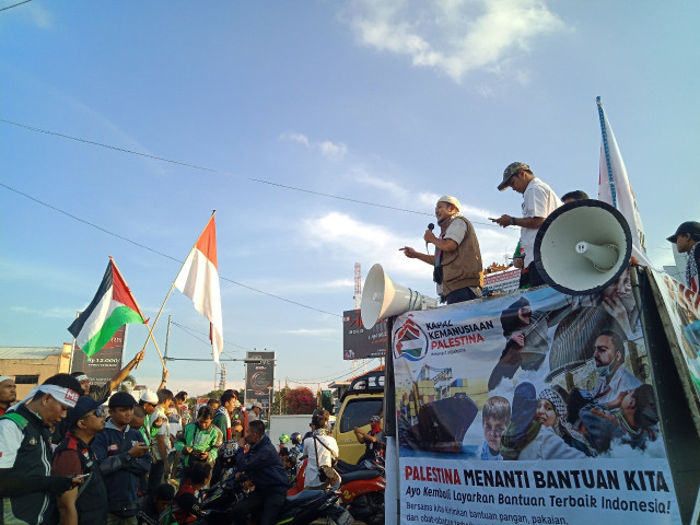 Aksi dukungan kemerdekaan Palestina di Tugu Adipura, Jumat (5/4) | foto: Dokumentasi ACT
