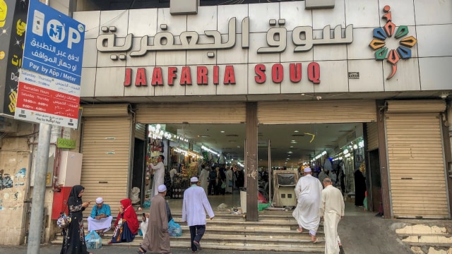 Bagian depan pasar Jaafaria Souq, Mekkah, Arab Saudi. Foto: Suparta/acehkini