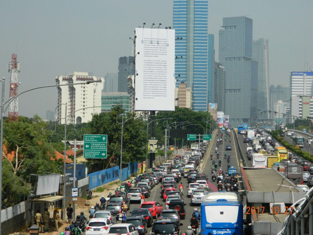 5 Iklan Gojek yang Kelewat Kreatif, Dari Kuntilanak Sampai Billboard ...