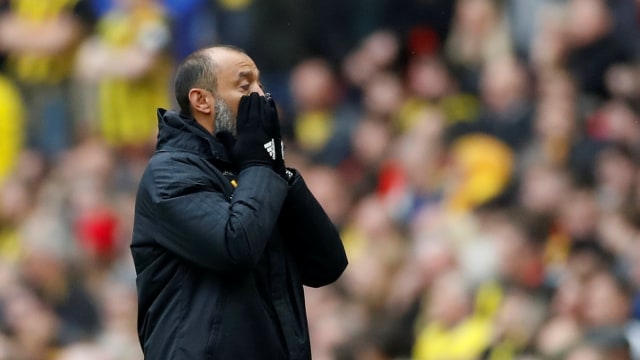 Ekspresi Nuno saat Wolves dikalahkan Watford di semifinal Piala FA. Foto: Reuters/Carl Recine