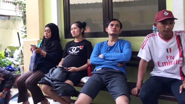 Santana, suami korban tewas di Jalan Margonda, di RS Polri Keramat Jati