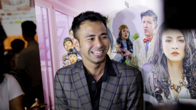 Raffi Ahmad Rogoh Kocek Puluhan Juta Demi Percantik Gigi (306240)