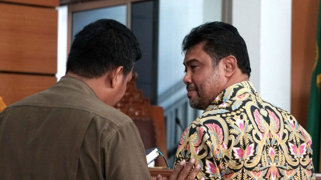 Presiden KSPI, Said Iqbal (kanan) diperiksa sebagai saksi terkait kasus penyebaran hoaks Ratna Sarumpaet di Pengadilan Negeri Jakarta Selatan, Selasa (9/4). Foto: Nugroho Sejati/kumparan