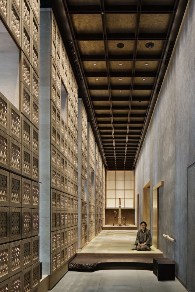Pintu masuk HOSHINOYA Tokyo