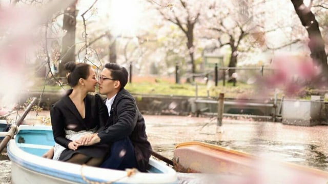 Momen romantis Yuanita dan suami honeymoon di Jepang. Foto: (Instagram/yuanitachrist)