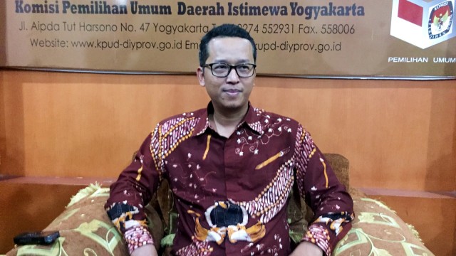 Ketua Komisi Pemilihan Umum (KPU) DIY, Hamdan Kurniawan. Foto: Arfiansyah Panji Purnandaru/kumparan