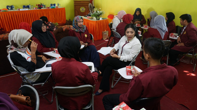 Suasana acara diplomat mengajar di universitas muara bungo. Foto: Jamal Ramadhan/kumparan