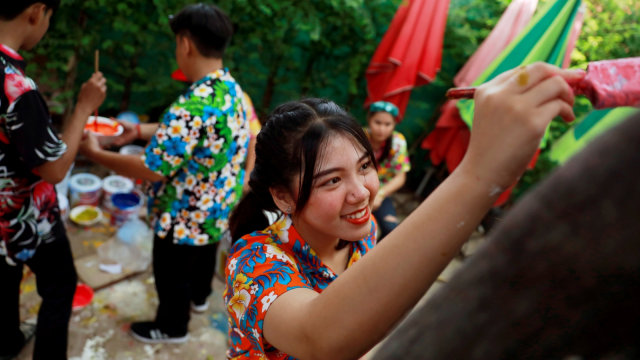 Gajah, Festival Songkran di Ayutthaya, Thailand