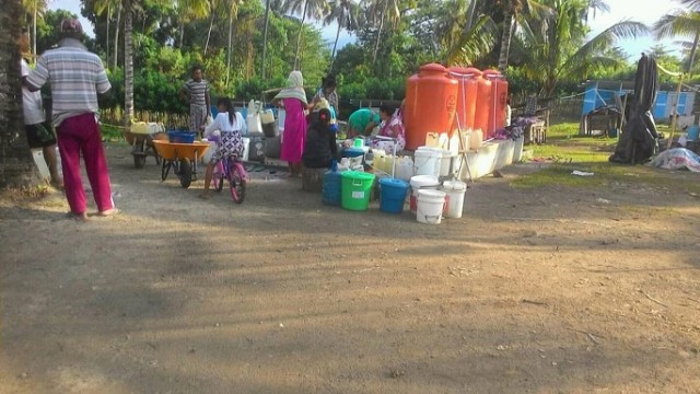 Lokasi pengambilan air bagi warga korban bencana yang tinggal di lokasi huntara Desa Lero, Kecamatan Sindue, Kabupaten Donggala, Sulawesi Tengah. Foto: Dok. PaluPoso/Firman