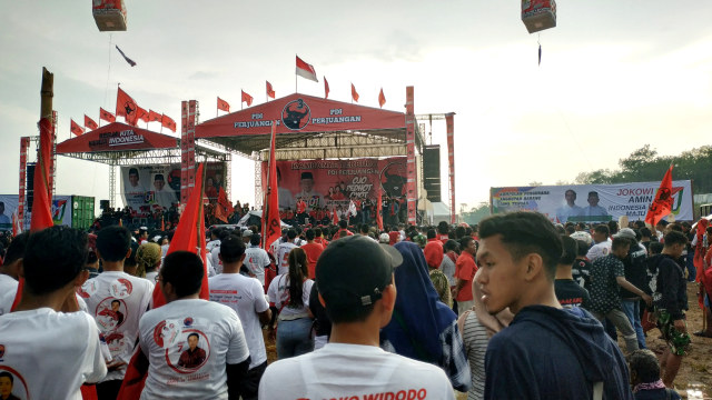 Suasana Kampanye Akbar PDIP di Sirkuit Mijen, Kota Semarang