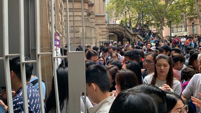 Antrean warga di Town Hall Sydney untuk mencoblos. Foto: Dok. Istimewa