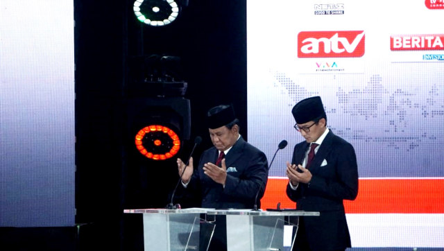 Debat Pilpres ke V, Pemilu 2019, Prabowo Subianto, Sandiaga Uno, Menyampaikan pendapat