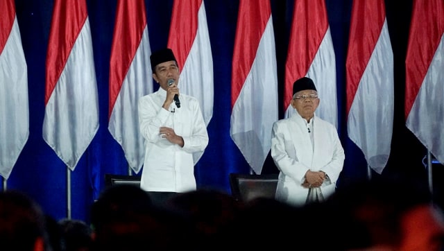 Pasangan Capres dan Cawapres no urut 01, Jokowi-Ma'ruf menyampaikan visi dan misi di Debat Final Pilpres 2019 di Hotel Sultan, Jakarta, Sabtu (13/4). Foto: Fanny Kusumawardhani/kumparan