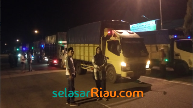 KPU Kerahkan 23 Truk Angkut Logistik untuk Tiga Kecamatan di Duri