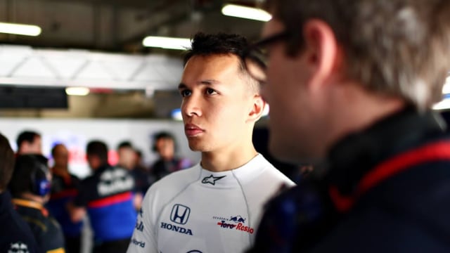 Pebalap Toro Rosso asal Thailand, Alexander Albon. Foto: Dok. Scuderia Toro Rosso