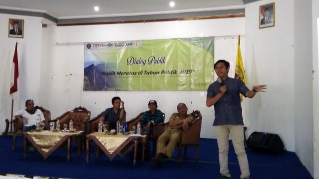 Diskusi publik 'Nasib Meratus di Tahun Politik 2019' di kantor Bupati Hulu Sungai Tengah, Kota Barabai pada Senin (15/4). Foto: Donny Muslim/banjarhits.id