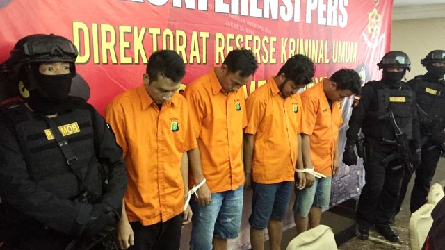 Konferensi pers pengungkapan kasus penculikan dan pencurian di Mapolda Metro Jaya