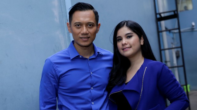 Politisi Agus Harimurti Yudhoyono bersama istrinya Annisa Pohan