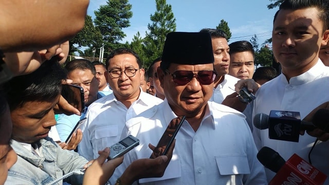 Capres nomor urut 02, Prabowo Subianto usai mencoblos. Foto: Lutfan Darmawan/kumparan