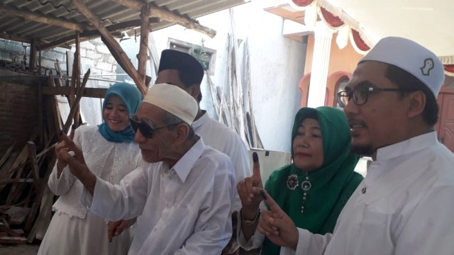 KH Maimoen Zubair, TPS 05 Desa Karangmangu, Kecamatan Sarang, Kabupaten Rembang, Jawa Tengah