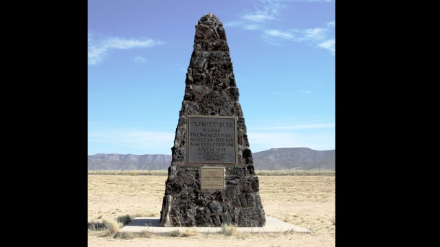 Situs Trinity Obelisk. Foto: Wikimedia Commons