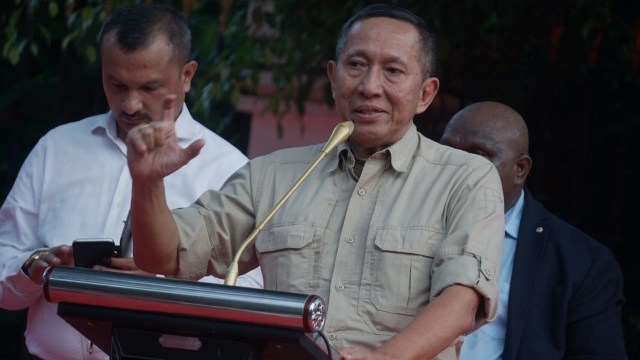 Anggota timses Prabowo-Sandi, Suryo Prabowo pada saat konferensi pers di Kertanegara, Jakarta. Foto: Irfan Adi Saputra/kumparan