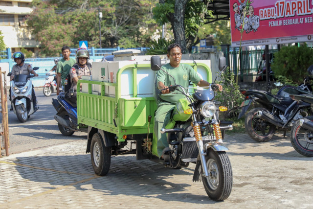 Kotak Suara di Banda Aceh Mulai Bergeser dari PPS ke PPK (8).JPG