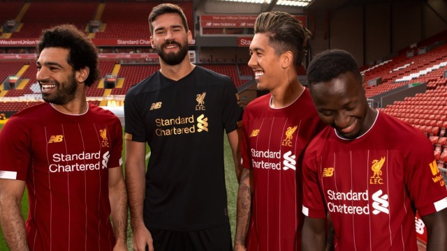 Jersi kandang Liverpool untuk musim 2019/20. Foto: Twitter: Liverpool