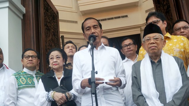 Paslon nomor urut 01, Joko Widodo dan Maruf Amin, keterangan pers terkait perolehan sementara quick count Pemilu 2019