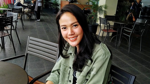 Della Dartyan saat cinema visit film 'Pocong The Origin' di BTM 21, Bogor, Kamis (18/4). Foto: Maria Gabrielle Putrinda/kumparan