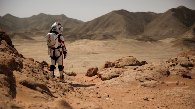 Foto: Bermain di 'Planet Mars' Buatan China (8888)