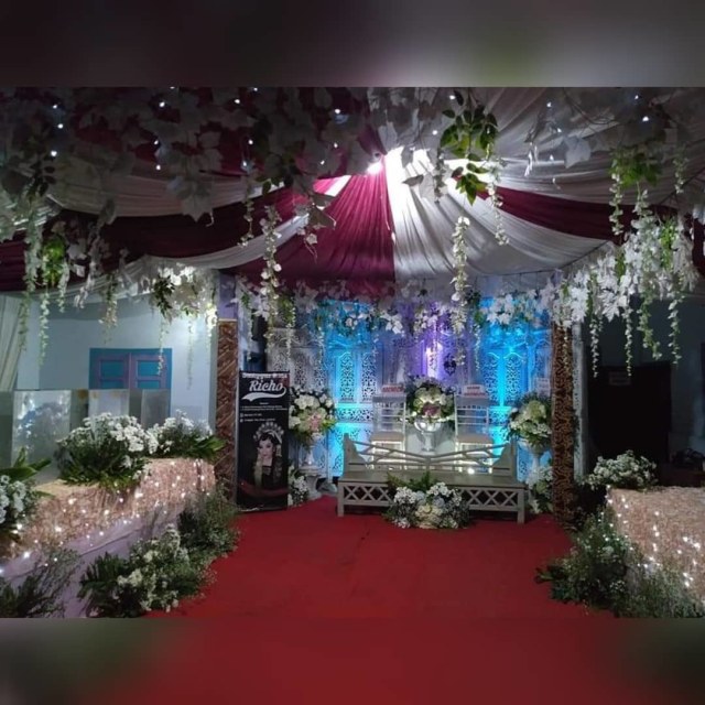 Ke TPS atau Kondangan? (298021)