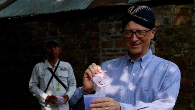 Bill Gates pakai Blangkon Foto: Instagram