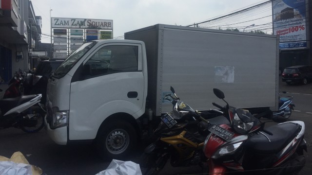 Hoaks Video Operasi Tangkap Tangan Truk KPU Pengangkut C1 di Condet (151133)
