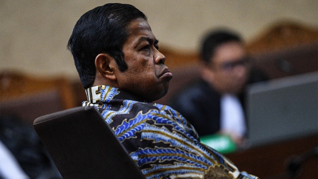 Terdakwa kasus dugaan suap proyek PLTU Riau-1 Idrus Marham menjalani sidang putusan di Pengadilan Tipikor. Foto: ANTARA FOTO/Sigid Kurniawan