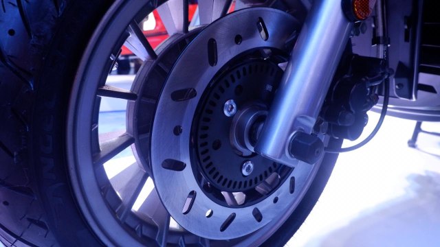 Vespa S 125 i-get 2020 vs Lambretta V125 Special, Pilih yang Mana? (1486784)