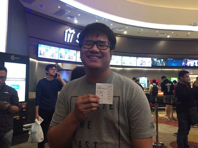 Suasana penonton di Cinemaxx Maxx Box Lippo Village, Karawaci