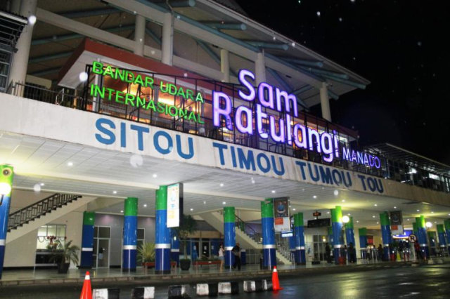 Bandara Sam Ratulangi Manado Foto: Wikimedia Commons