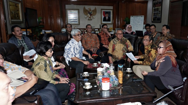 Ketua Arief Budiman, Mahfud MD