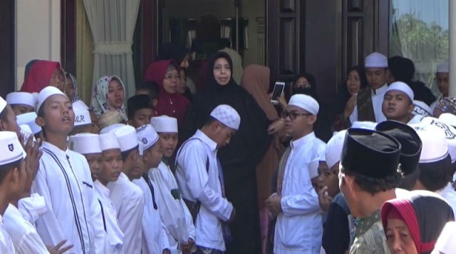 Belasan Santri Ponpes Raudhatul Jannah Berangkat ke Yaman