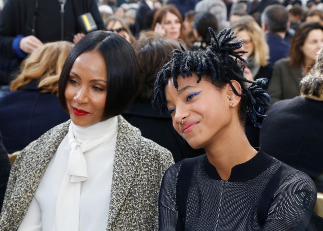 Jada Pinkett Smith dan Willow Smith Foto: AFP/François GUILLOT