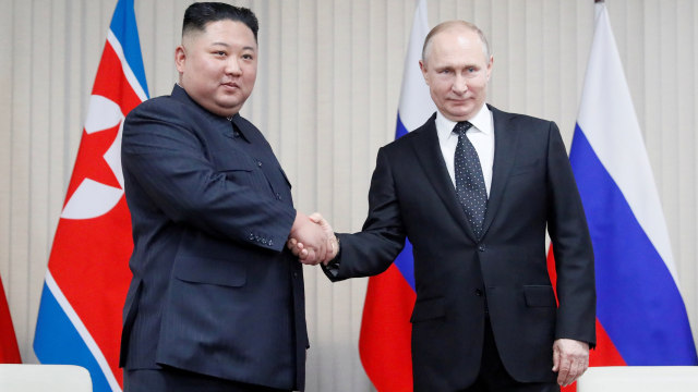 Pertemuan Pemimpin Korea Utara Kim Jong-un dan Presiden Rusia Vladimir Putin. Foto: Reuters