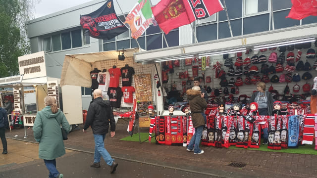 Suasana Old Trafford di Derbi Manchester