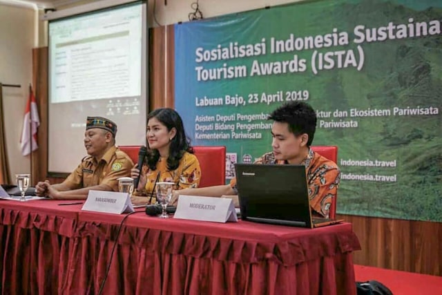 com-Sosialisasi Indonesia Sustainable Tourism Award (ISTA) 2019