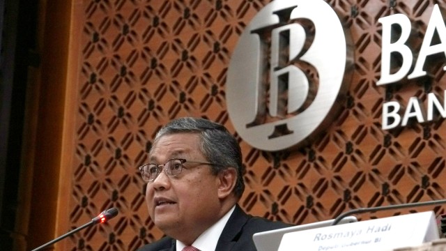 Gubernur BI Perry Warjiyo pada konferensi pers hasil rapat Dewan Gubernur BI di Gedung BI, Jakarta, Kamis (25/4). Foto: Nugroho Sejati/kumparan