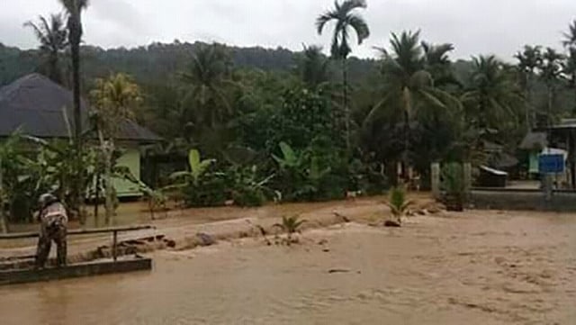 Kawasan Tangse yang direndam banjir, dan lumpur. Foto: Dok. BPBA