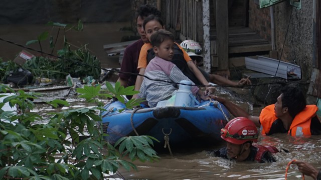 Banjir di Kalibata dampak naiknya air di Bendung Katulampa