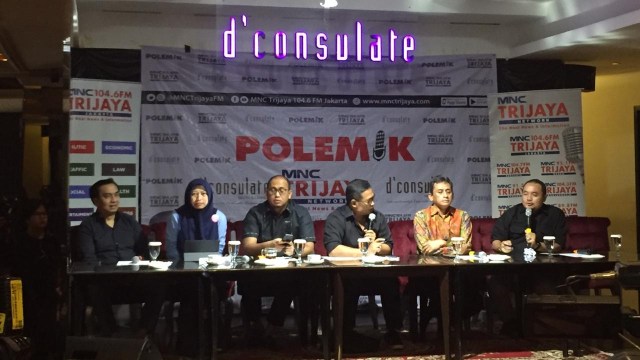 Diskusi Polemik 'Silent Killer Pemilu Serentak' di d'Consulate Cafe, Jakarta Pusat. Foto: Muhammad Lutfan Darmawan/kumparan