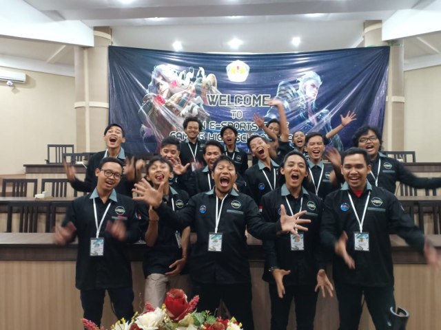 Sejumlah siswa SMA dari Malang Raya dalam acara Open House Institute Teknologi Nasional (ITN) Malang, sabtu (27/4).